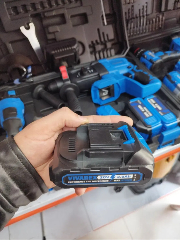 باتری کشویی 20 ولت 2 آمپر 5 سلولی واقعی ویوارکس مناسب فرز دریل اره شارژی مدل VIVAREX VR2002-LB باطری کشابی کیفیت عالی